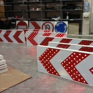 Traffic Chevron Signs Traffic Chevron Signs